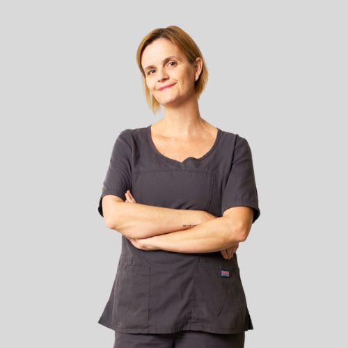 Dra. Cristina Murube Muñoz, odontopediatra odontología general y periodoncia.